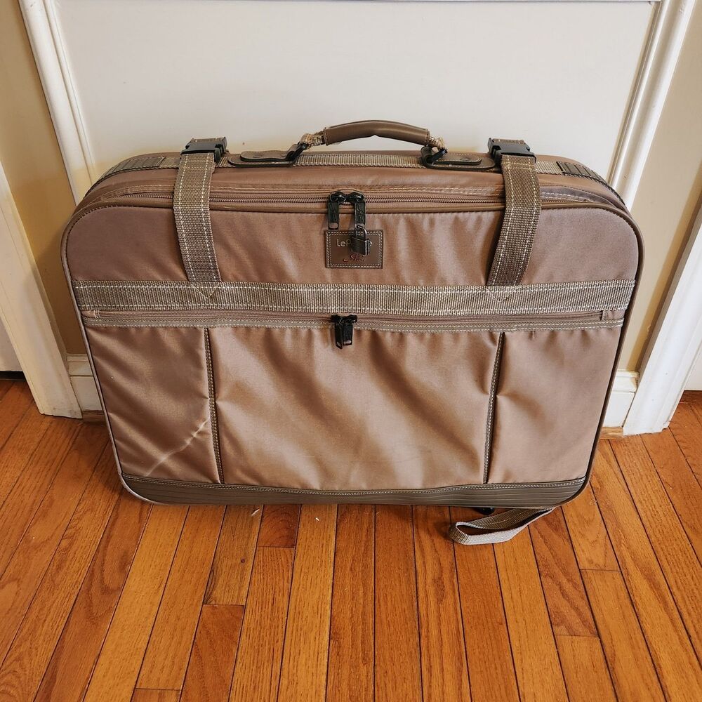 VINTAGE Le Pointe by Skyway 26" Soft-Sided Suitcase Expandible